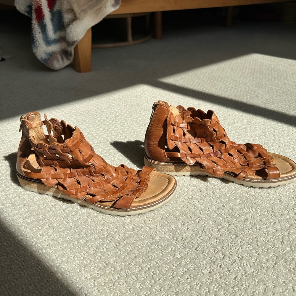 PIKOLINOS Brown Woven Sandals - Picture 2 of 5